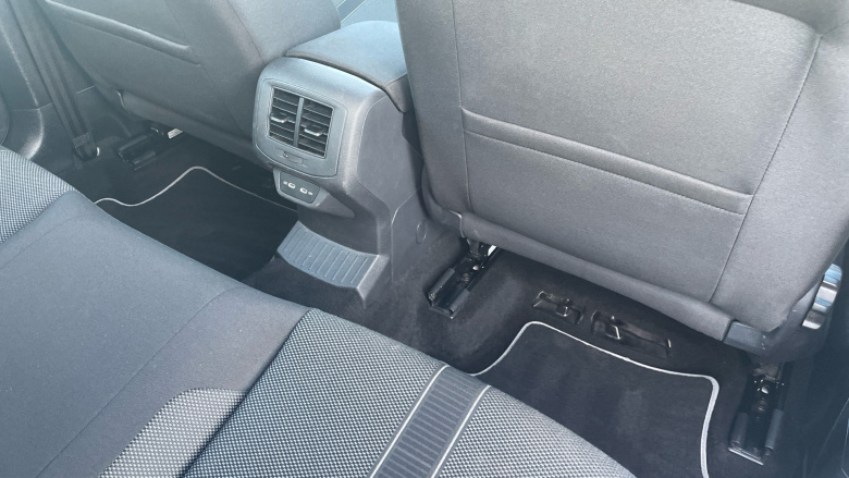 Volkswagen T-Roc 1.0 TSI Life 5dr Petrol Hatchback